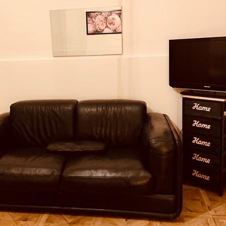 شقة Casa Di Ilaria آنسيو المظهر الخارجي الصورة